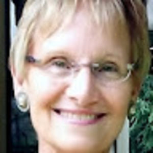 Meet your Posher, Claudia